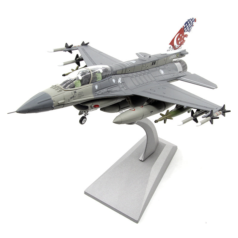 F-16 Fighting Falcon Fighter 1/72 Scale Diecast Aircraft Model