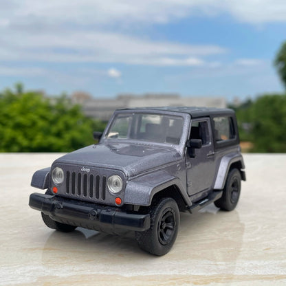 1/32 Scale Jeep Wrangler Compact SUV Diecast Model Car