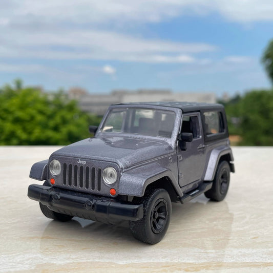 1/32 Scale Jeep Wrangler Compact SUV Diecast Model Car