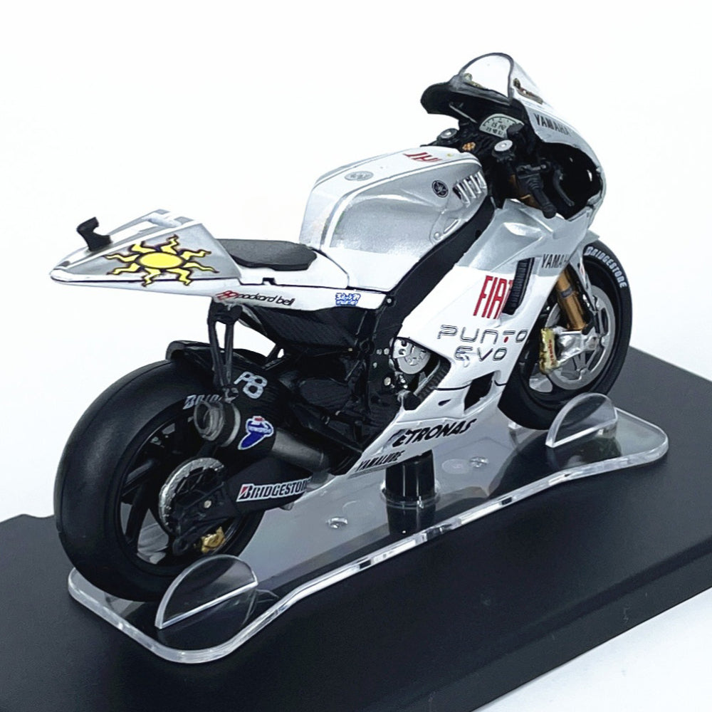 Yamaha YZR-M1 46 Valencia 2005 Estoril 2009 1/18 Scale Diecast Metal Motorcycle Collectible Model