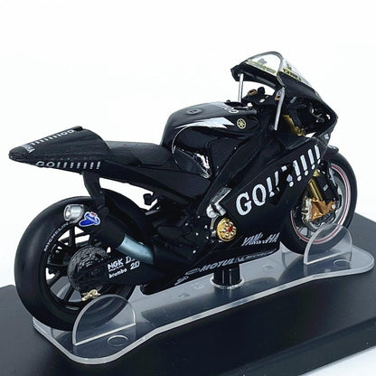 Yamaha YZR-M1 46 World Champion 2004 1/18 Scale Diecast Metal Motorcycle Collectible Model