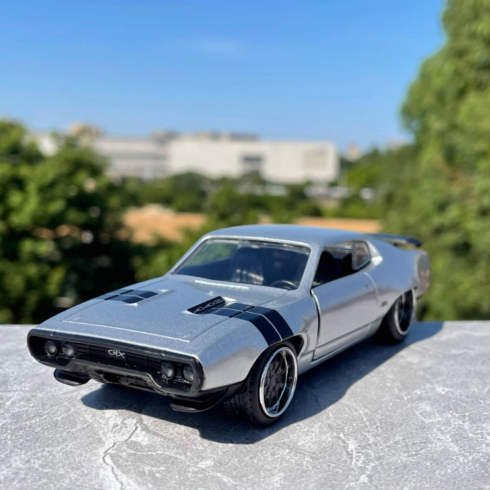 1/32 Scale Plymouth GTX 440 Muscle Car Diecast Model