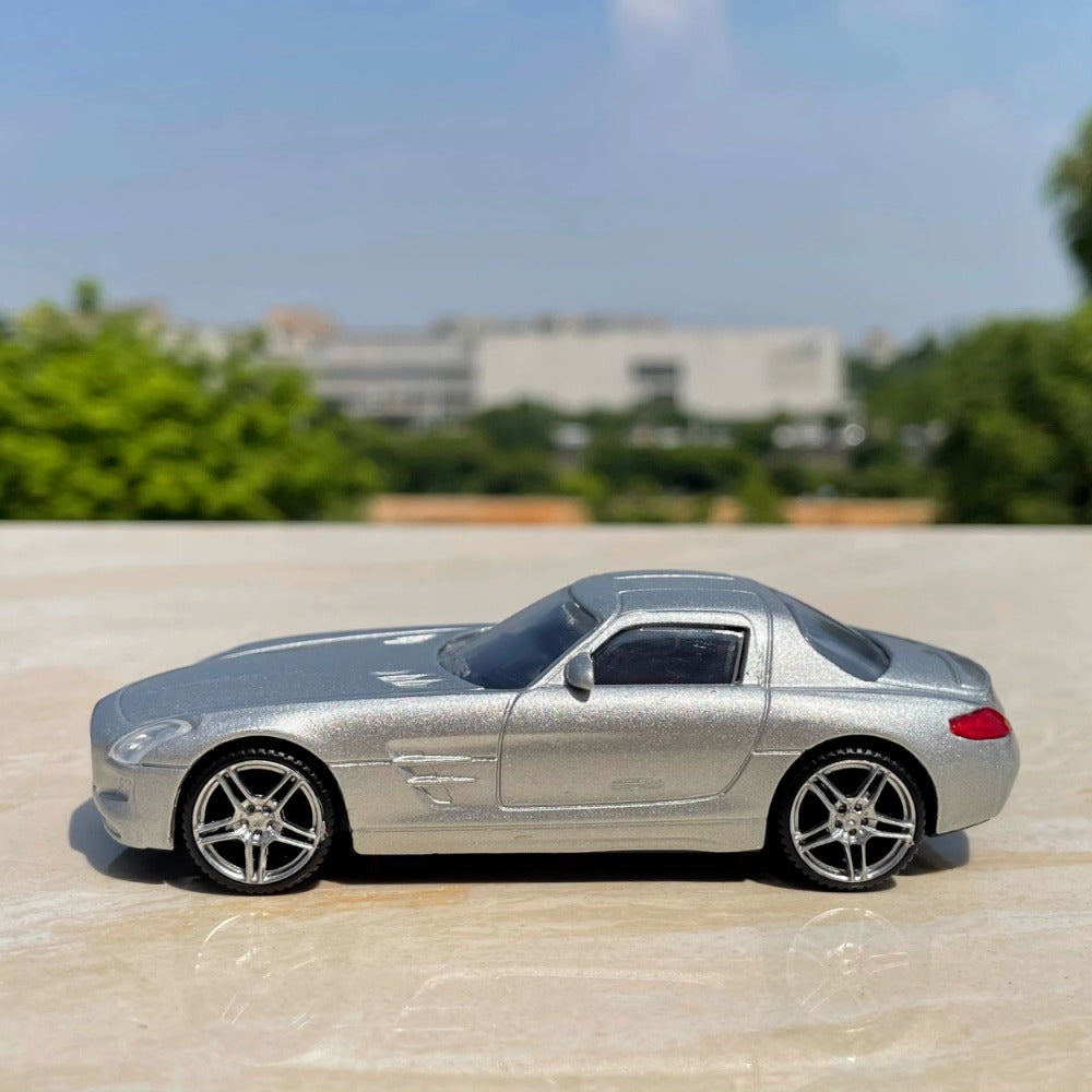 1/43 Scale Mercedes-Benz SLS AMG Diecast Model Car