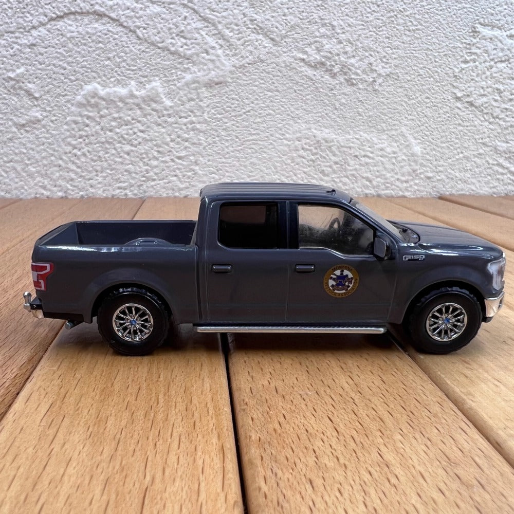 1/64 Scale 2018 Ford F-150 Truck Montana Livestock Association Diecast Model Car