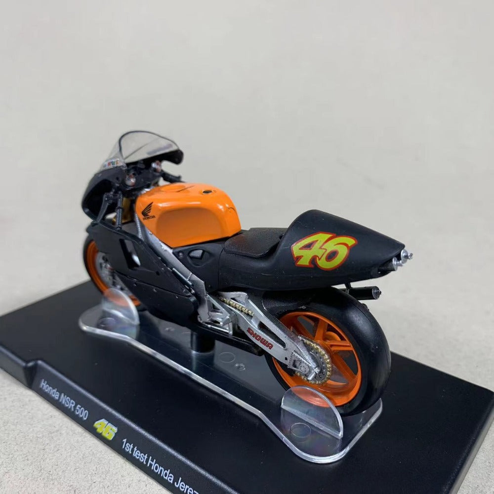 1/18 Scale 1999 Honda NSR500 Jerez Test Road Racing Motorcycle Diecast Model