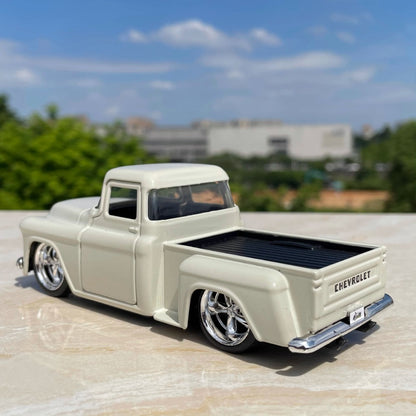 1/32 Scale Chevrolet Stepside Pickup Truck Diecast Model Car