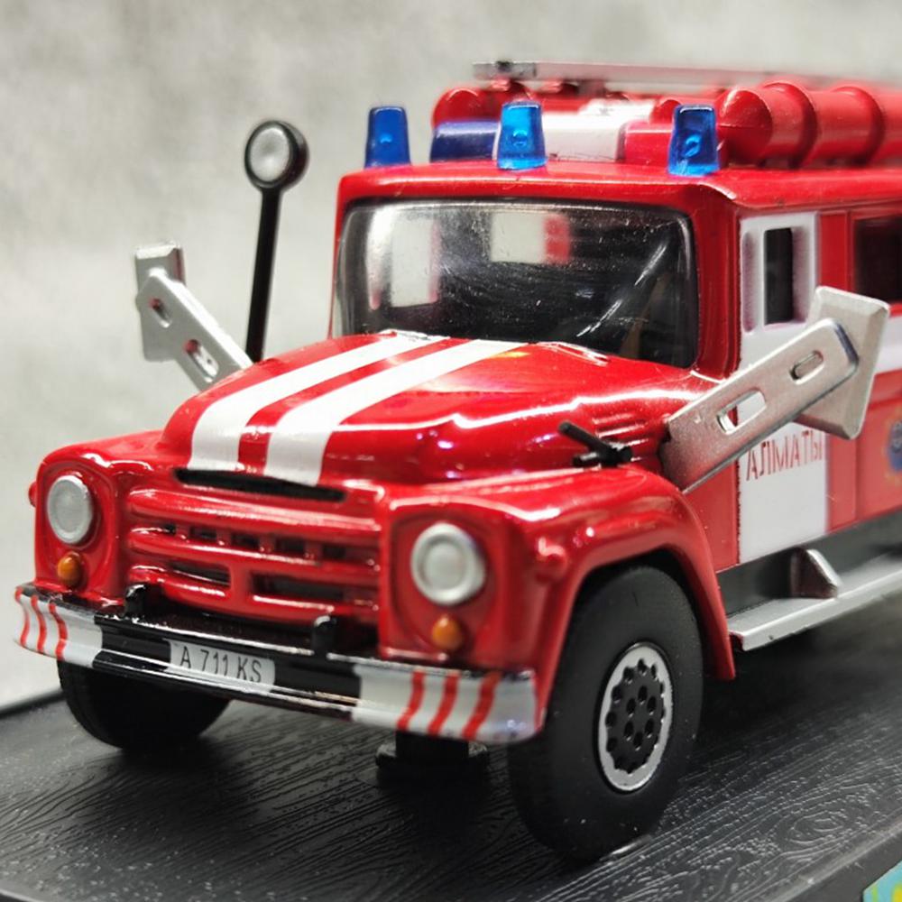 1964 ZIL-130 Fire Engine 1/57 Scale Diecast Model