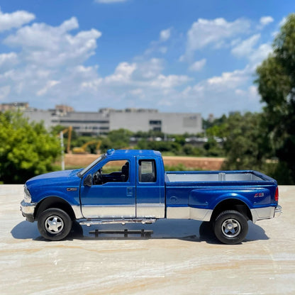 1/32 Scale Ford F-350 Super Duty Pickup Truck Diecast Model