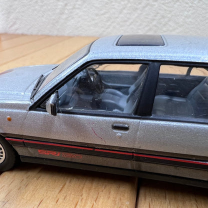 1/43 Scale Vauxhall Cavalier Mk2 Diecast Model Car