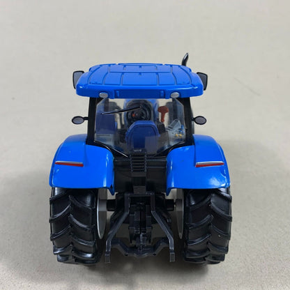 1/43 Scale New Holland T7070 Tractor Diecast Model