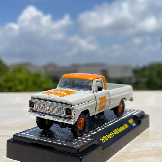 1/64 Scale 1970 Ford F-100 Pickup Truck Diecast Model