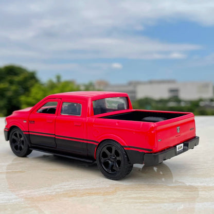 1/32 Scale Dodge Ram 1500 Pickup Truck Diecast Model Car