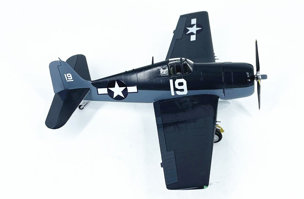 1/72 Scale Grumman F6F-5 Hellcat Carrier-Based Fighter Pre-built Collectible WWII US Aircraft Plastic Model