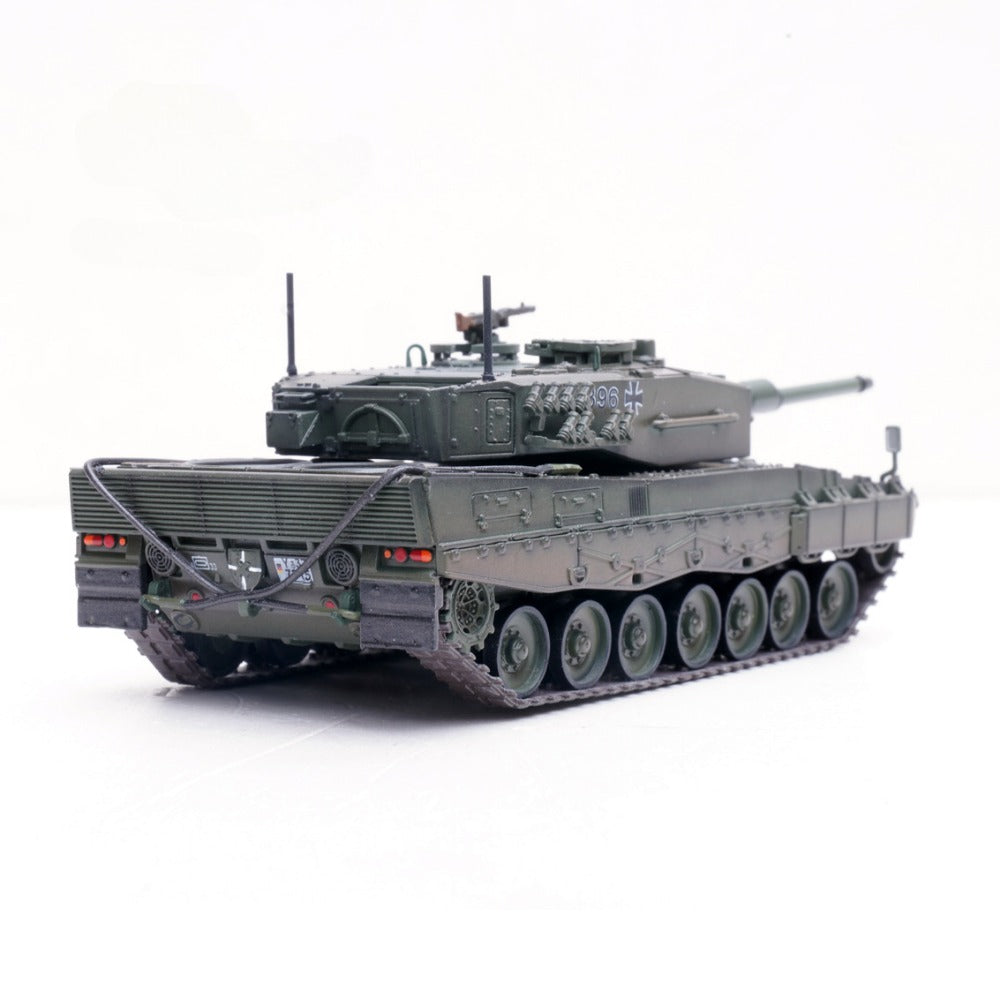 1/72 Scale Leopard 2A4 Main Battle Tank Diecast Model