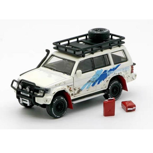 1/64 Scale Mitsubishi Pajero Super Exceed SUV Diecast Model