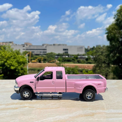 1/32 Scale Ford F-350 Super Duty Pickup Truck Diecast Model