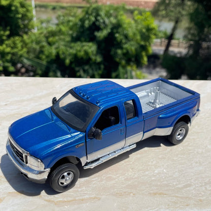 1/32 Scale Ford F-350 Super Duty Pickup Truck Diecast Model