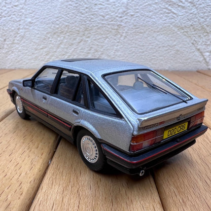 1/43 Scale Vauxhall Cavalier Mk2 Diecast Model Car