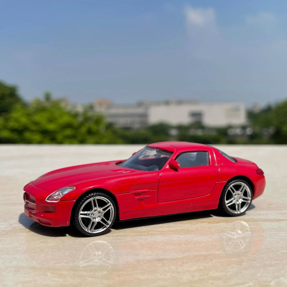 1/43 Scale Mercedes-Benz SLS AMG Diecast Model Car