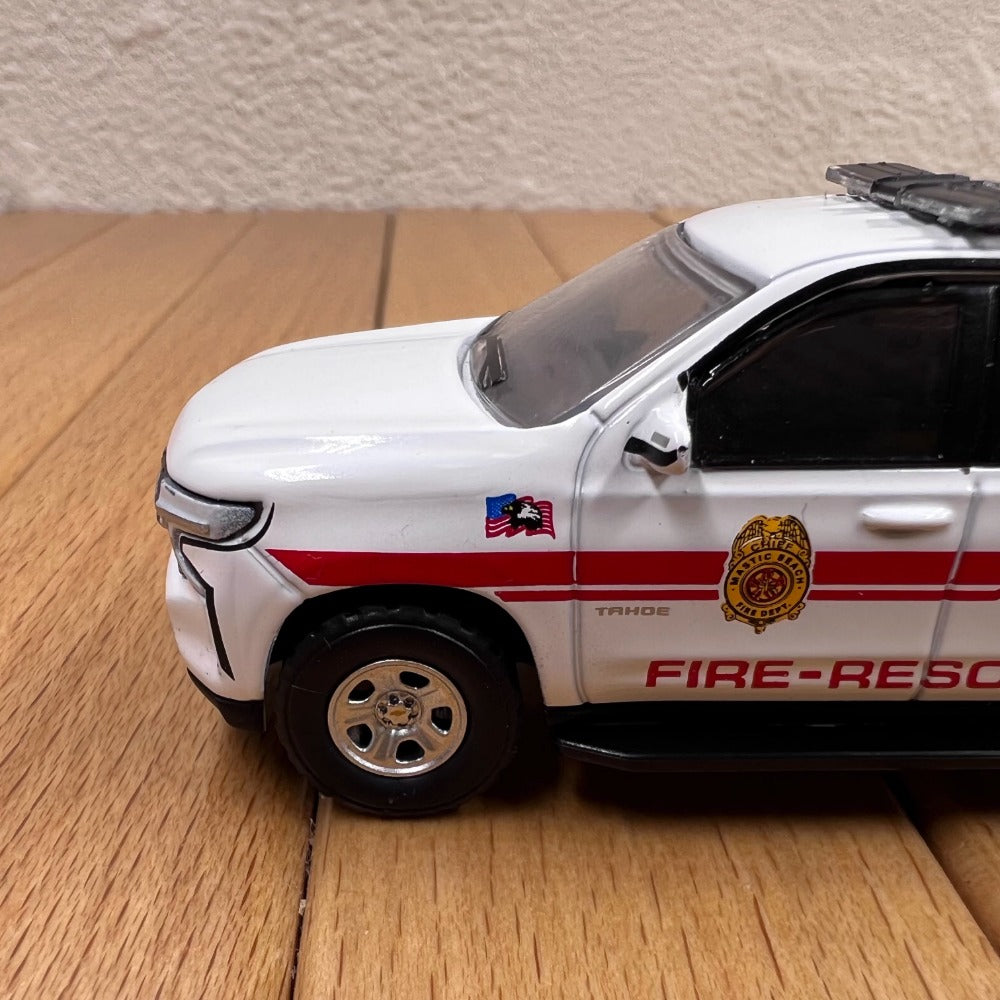 1/64 Scale 2021 Chevrolet Tahoe SUV Mastic Beach Fire Department Diecast Model Car