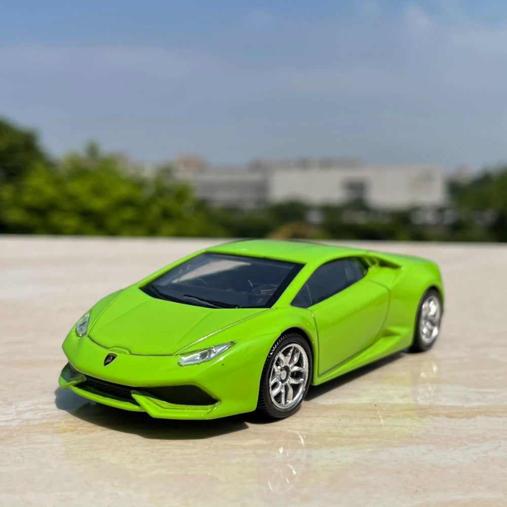 1/43 Scale Lamborghini Huracan Sports Car Diecast Model