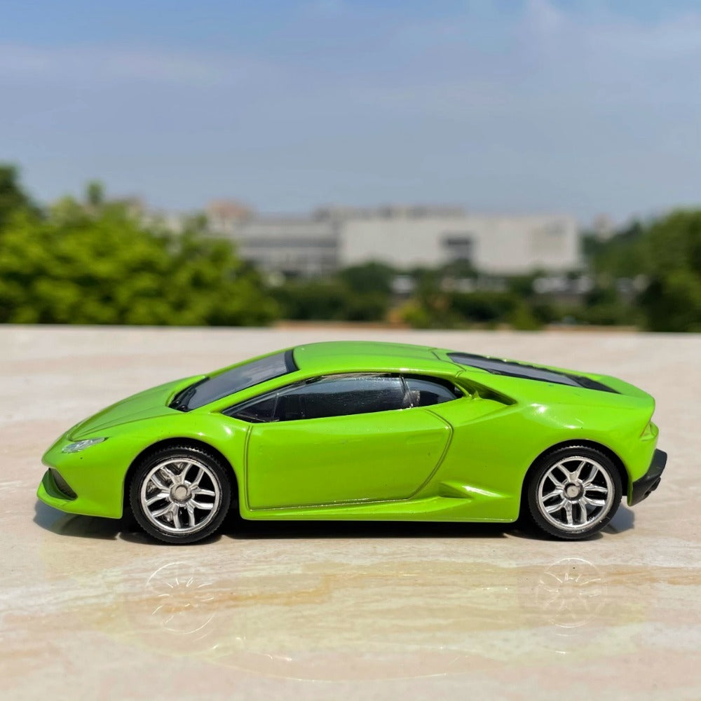 1/43 Scale Lamborghini Huracan Sports Car Diecast Model