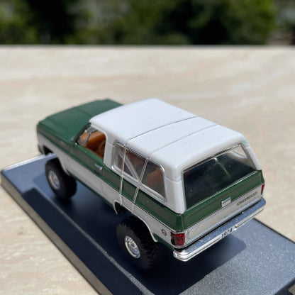 1/64 Scale 1974 Chevrolet K5 Blazer SUV Diecast Model Car