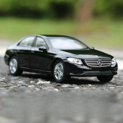 1/36 Scale Mercedes-Benz E-Class Executive Car Diecast Model Pull Back Toy