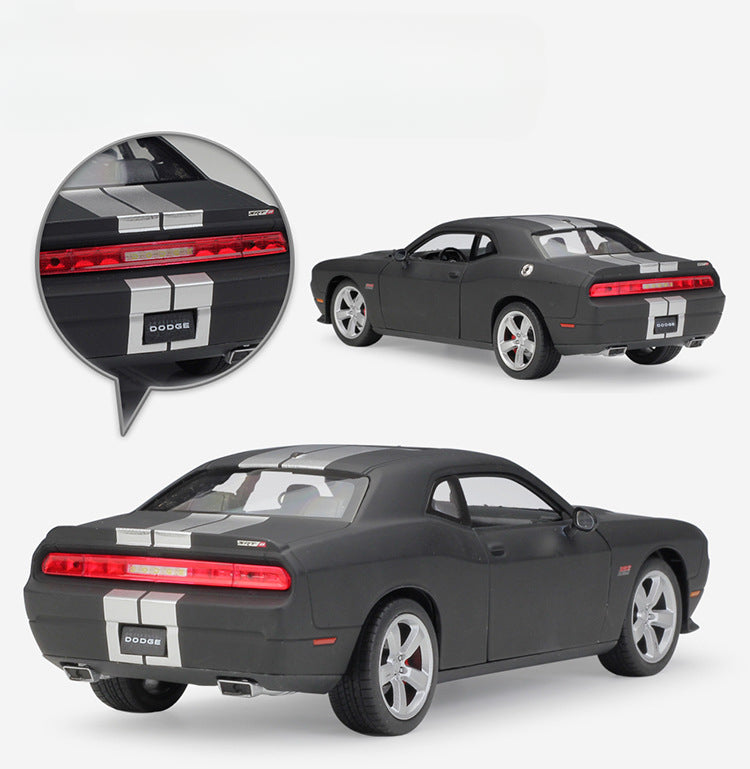 1/24 Scale 2012 Dodge Challenger SRT Diecast Model Car