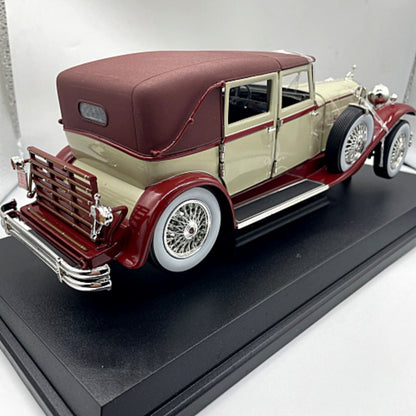 1/18 Scale 1930 Packard LeBaron Diecast Model Car