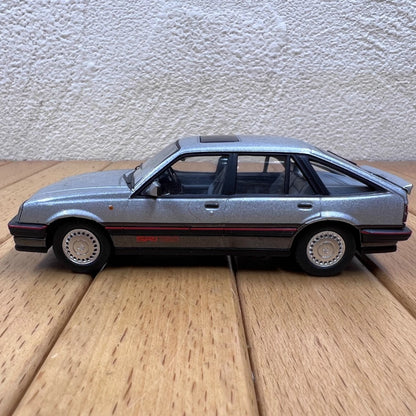 1/43 Scale Vauxhall Cavalier Mk2 Diecast Model Car