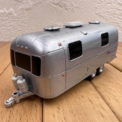 1/64 Scale 1973 Airstream Land Yacht Ambassador Travel Trailer Diecast Model