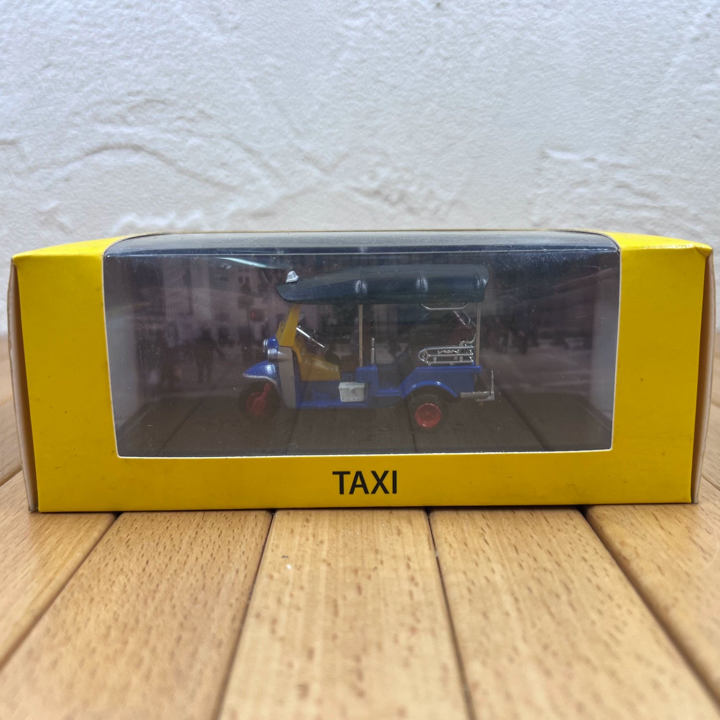 1/43 Scale 1980 Bangkok Tuk-Tuk Taxi Auto Rickshaw Diecast Model