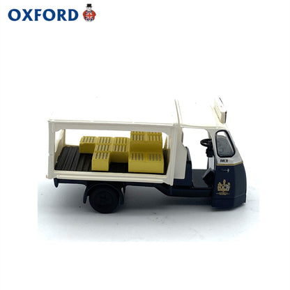 1/76 Scale Milk Float Express Dairies Diecast Model