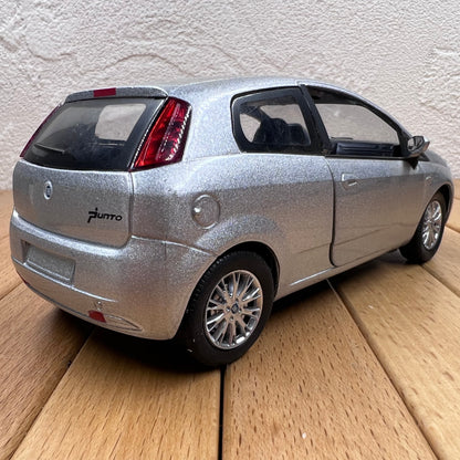 1/24 Scale 2008 Fiat Grande Punto Diecast Model Car