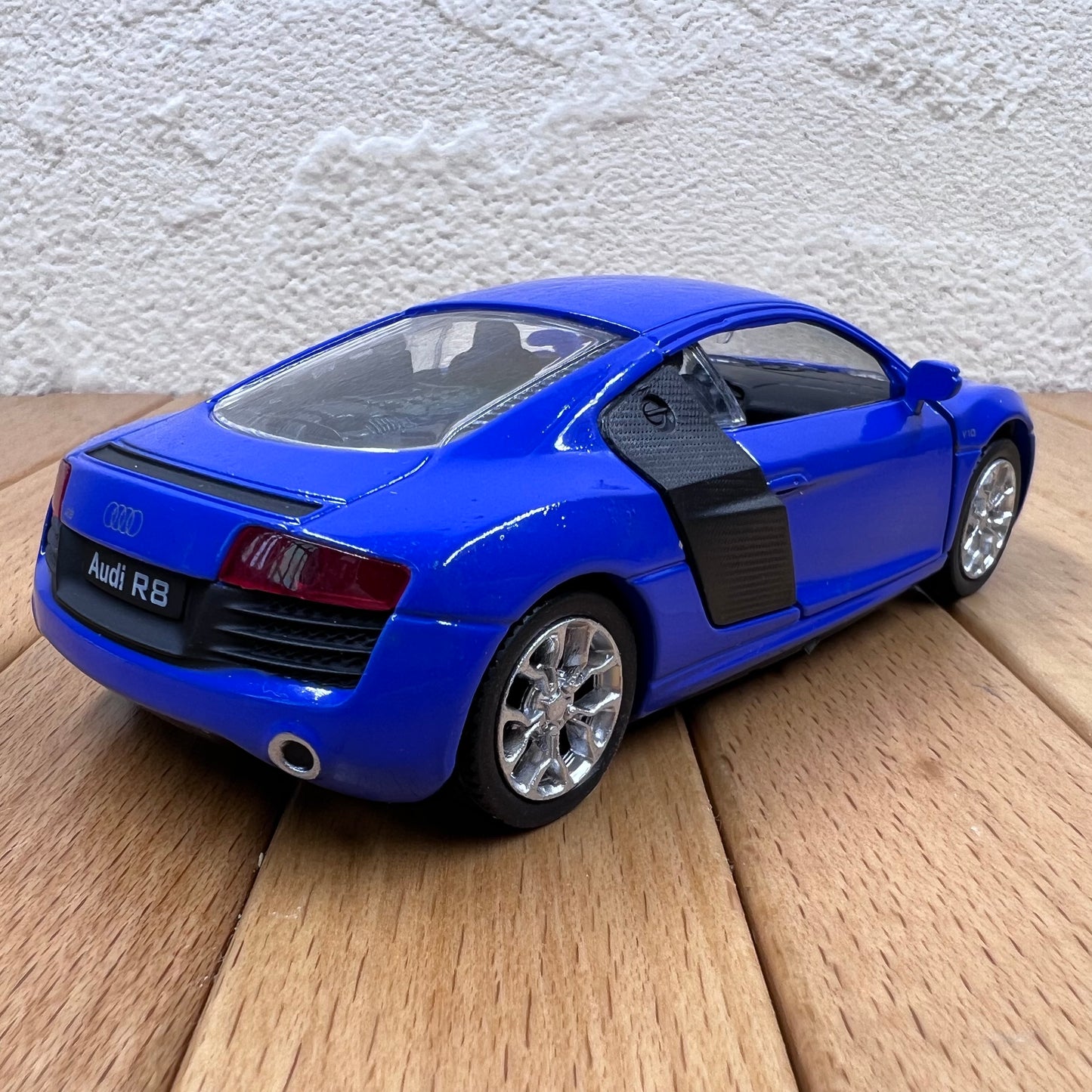 1/38 Scale Audi R8 V10 Sports Car Diecast Model