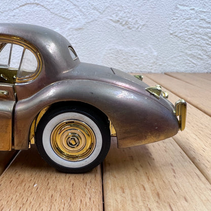 1/32 Scale 1949 Jaguar XK120 Diecast Model Car