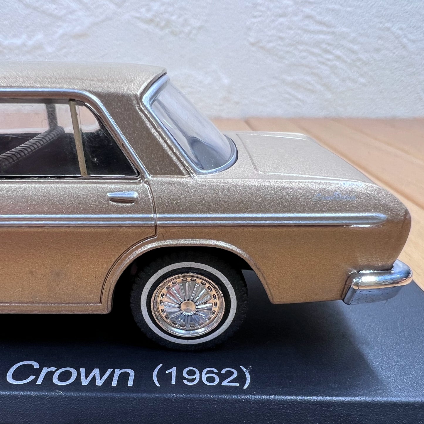 1/43 Scale 1962 Toyopet Crown Sedan Diecast Model Car