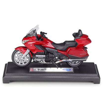 1/18 Scale Honda Gold Wing Touring Motorcycle Diecast Model