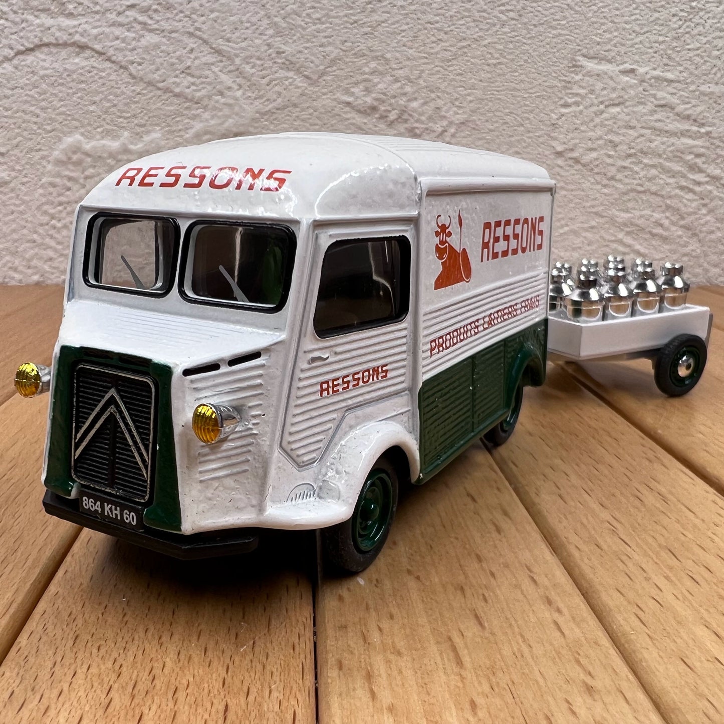 1/43 Scale 1950 Citroen H Van with Trailer Diecast Model