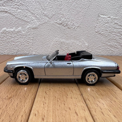 1/43 Scale 1988 Jaguar XJ-S Diecast Model Car