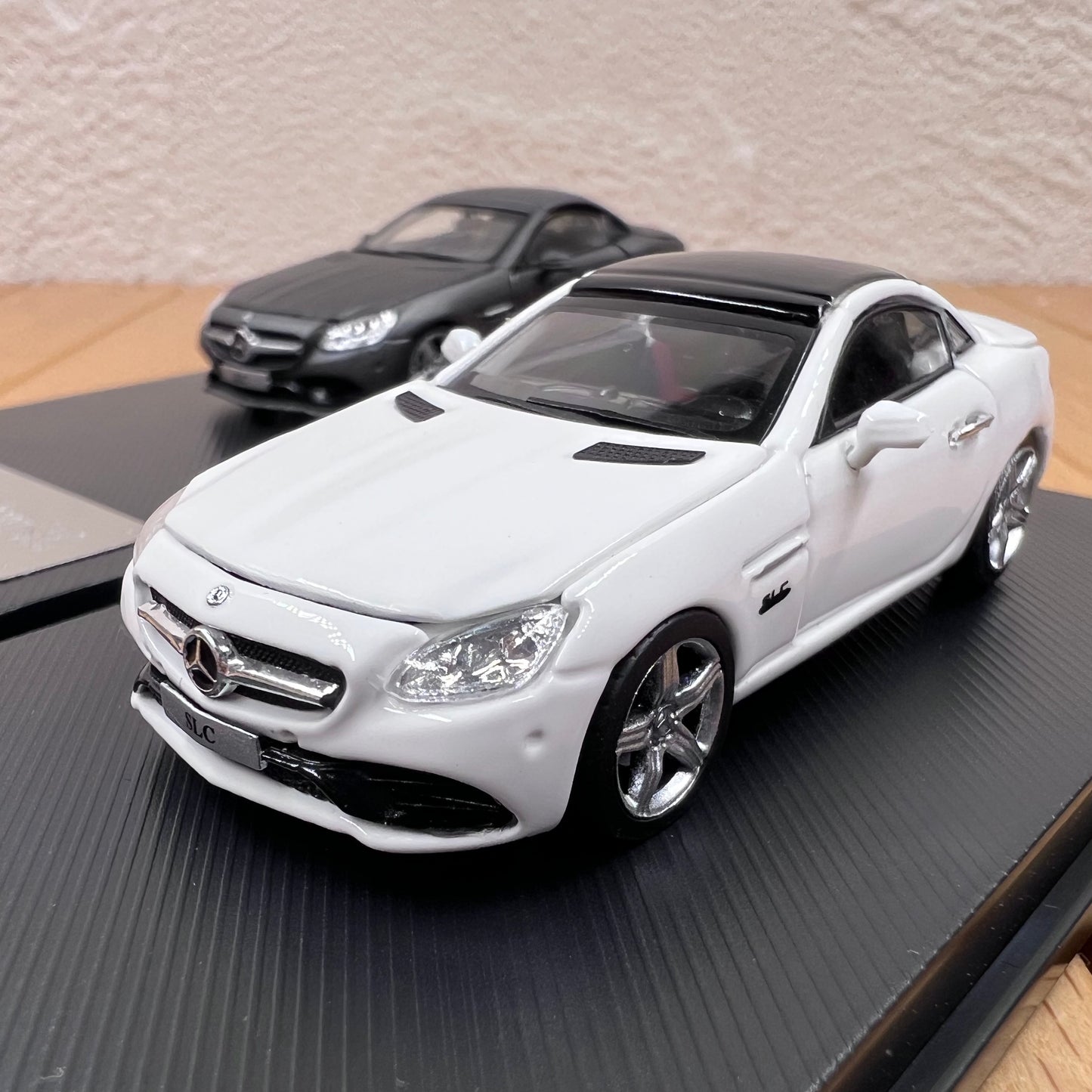 1/64 Scale Mercedes-Benz SLC-Class Diecast Model Car