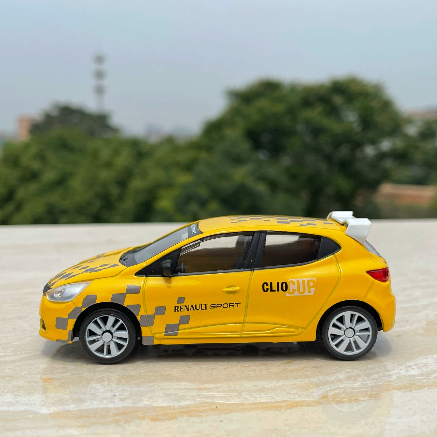 1/43 Scale Renault Clio Cup Rally Car Diecast Model