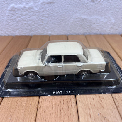 1/43 Scale Fiat 125p Diecast Model Car