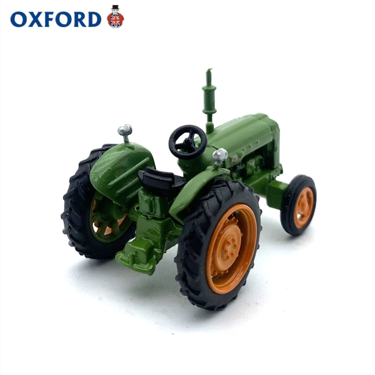 1/76 Scale Fordson Tractor Green Diecast Model