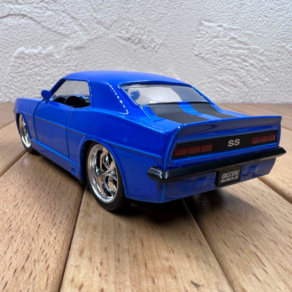 1/32 Scale 1969 Chevrolet Camaro SS Muscle Car Diecast Model