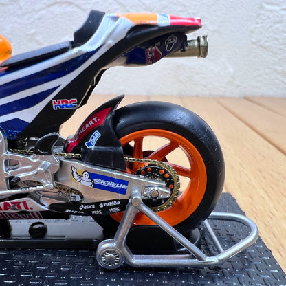 1/24 Scale 2016 Repsol Honda RC213V Racing Motorcycle Diecast Model