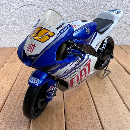 1/12 Scale Yamaha YZR-M1 Motorcycle Diecast Model