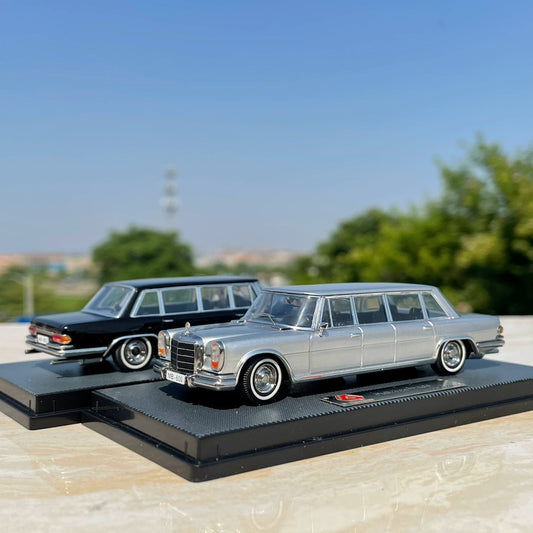 1/64 Scale Mercedes-Benz 600 W100 Pullman Limousine Diecast Model