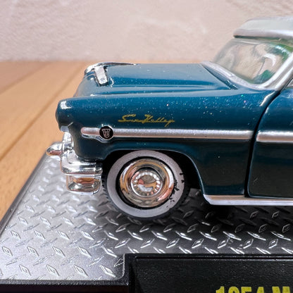 1/64 Scale 1954 Mercury Monterey Sun Valley Diecast Model Car